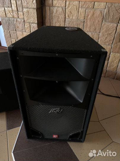 Акустические колонки jbl напольные