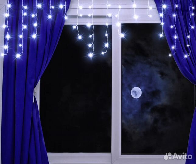 Ель,гирлянды,сувениры. Новогодний декор