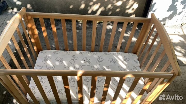Детская кровать с матрасом
