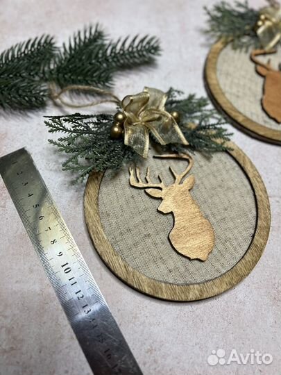 Новогодние игрушки на елку