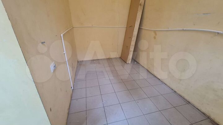 Торговая площадь, 12 м²