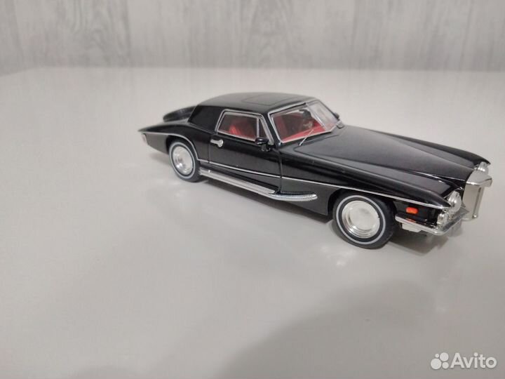 Stutz Blackhawk Coupe 1:43 (Premium X)