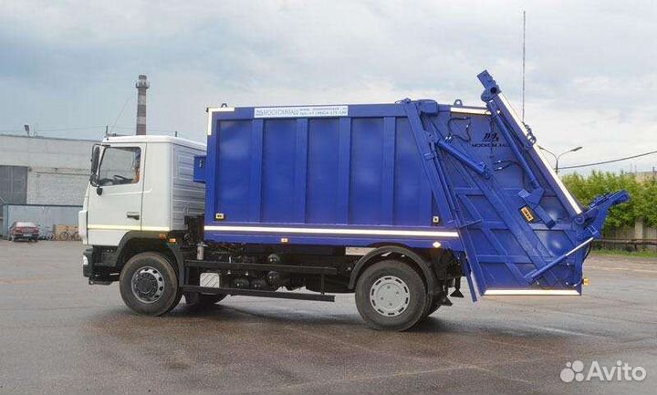 Водитель мусоровоза