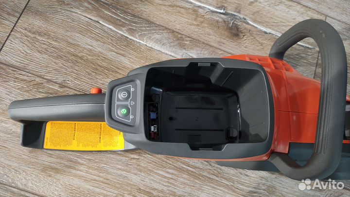 Аккумуляторная пила Husqvarna 120i 12