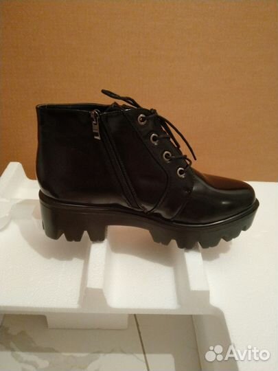 Ботики женские 38-39 размер