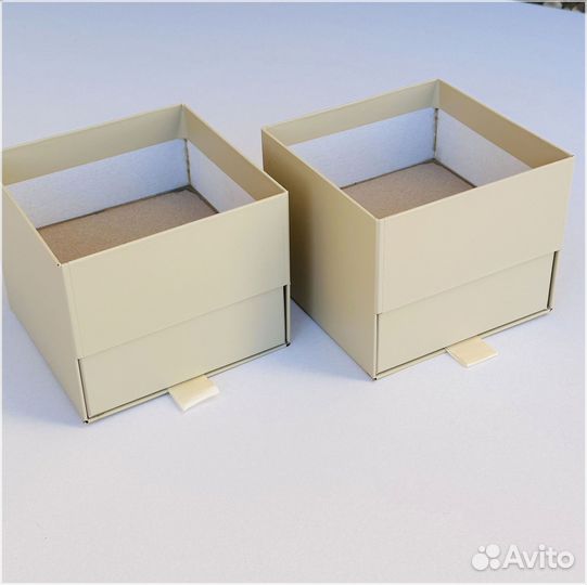 Коробка с выдвижным ящиком для цветов