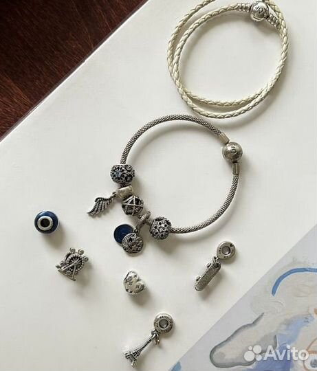 Браслет и шармы Pandora