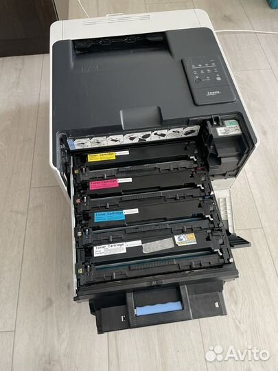 Цветной лазерный принтер Canon i-sensys LBP7100Cn