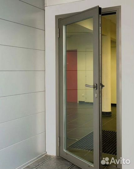 Двери входные алюминиевые