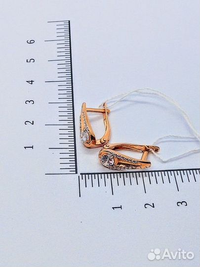 Серьги с синтетическим камнем Золото