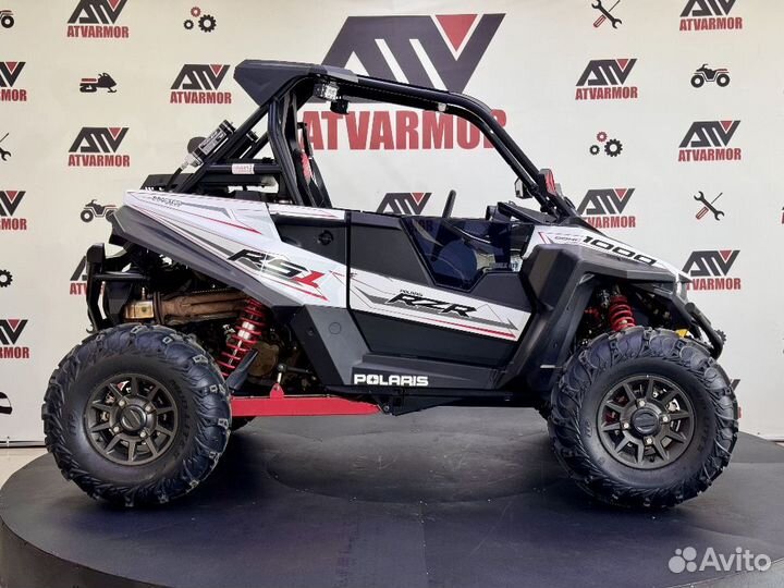 Мотовездеход Polaris RZR RS1