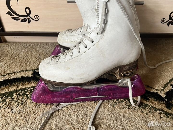 Коньки профессиональные Risport