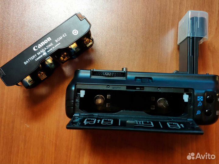 Батарейный блок Canon BG-E2N