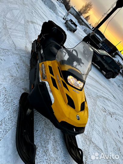 Brp ski-doo skandic swt 800