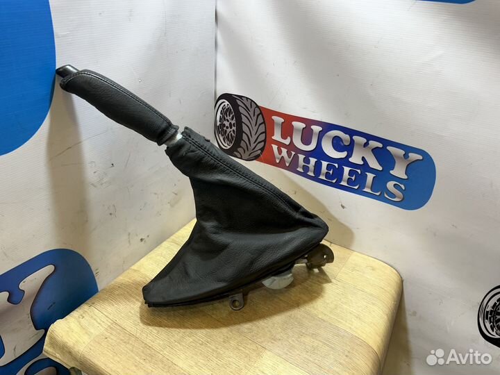 BMW 3 E46, ручник с кожухом