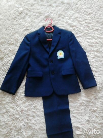 Школьный костюм