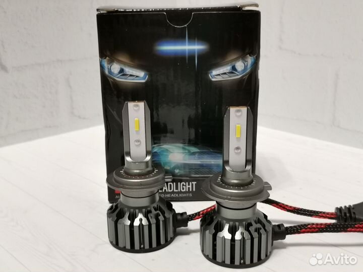 Светодиодные лампы H7 4500K / 6000K LED ZES