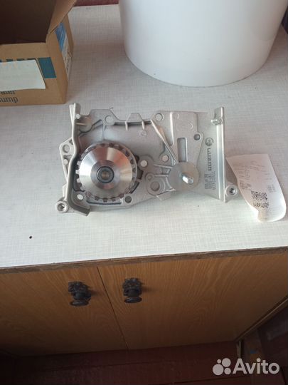Водяная помпа рено логан сандеро