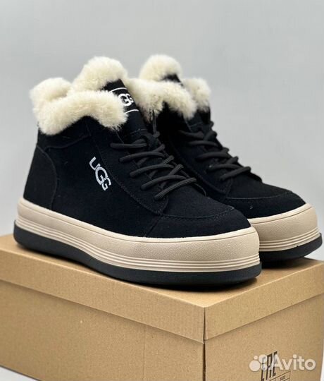 Ботинки UGG черные с мехом