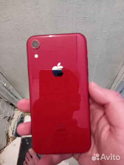 Телефон iPhone хр 128 гб