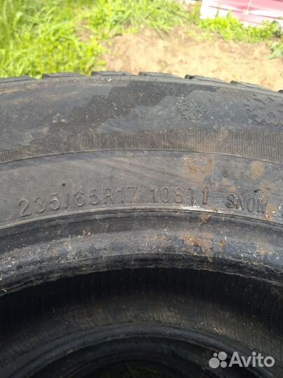 Kumho I'Zen KW22 235/65 R17 108