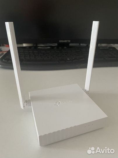 WI-FI роутер TP-link TL-WR820N