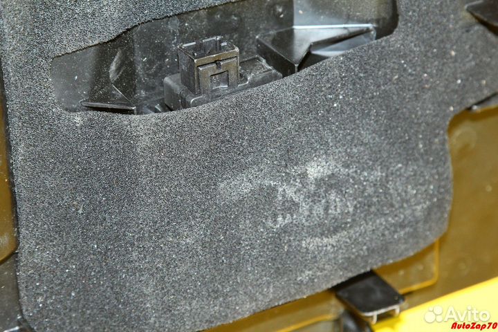 S500 W222 Воздуховод передний левый