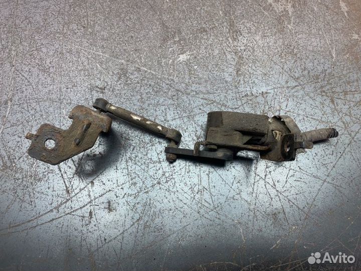 Другие датчики кузова Nissan Qashqai кроссовер M9R