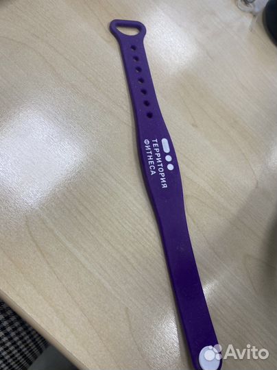 Абонемент в фитнес клуб с бассейном