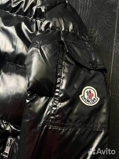 Пуховик Moncler