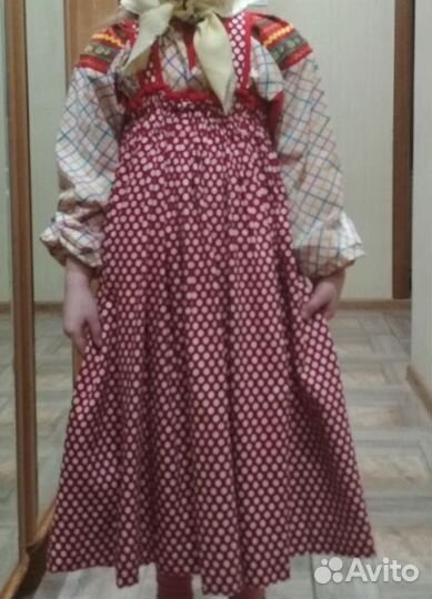 Костюм для русских народных танцев на девочку