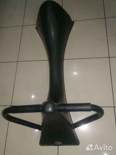 Подставка для ног и полки под зеркало для салона