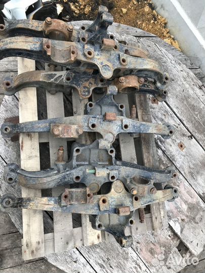 Кронштейн пневморессоры левый правый MAN ман