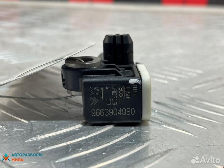 Датчик удара Peugeot 3008 2010 8216XR