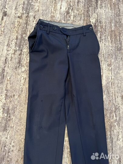 Костюм школьный темного цвета рост 122