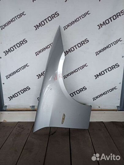 Крыло переднее правое BMW 3-series e90 дорестайл