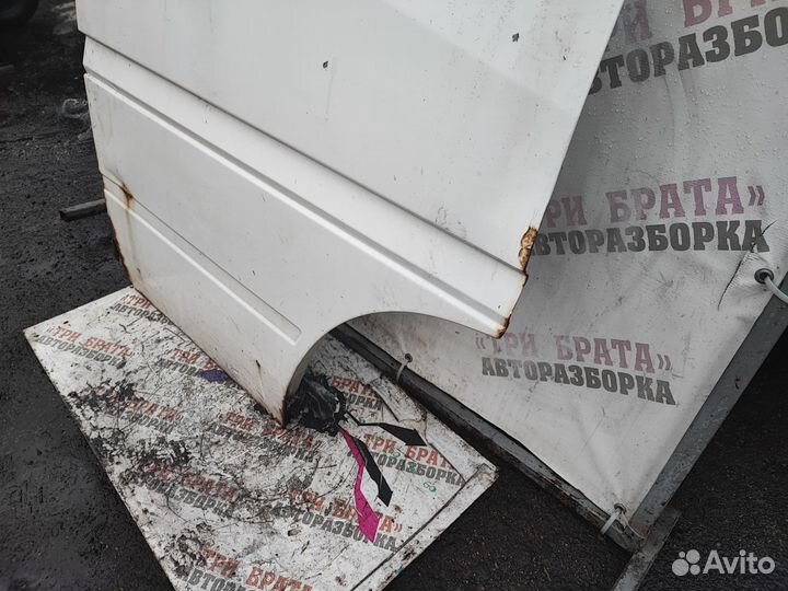 Мерседес Спринтер Дверь передняя Прав