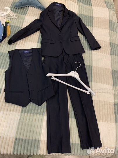 Школьный костюм на первый-второй класс