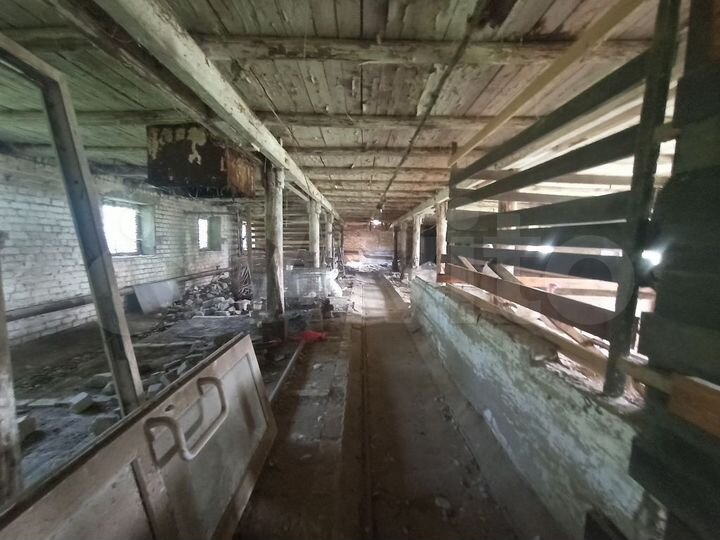 Продажа земельного участка с помещением 1000м2