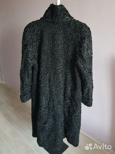 Шуба каракулевая