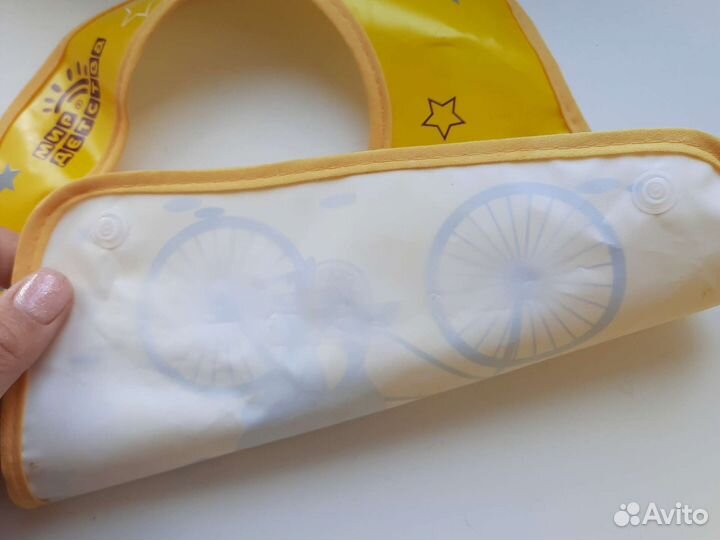 Слюнявчик нагрудник