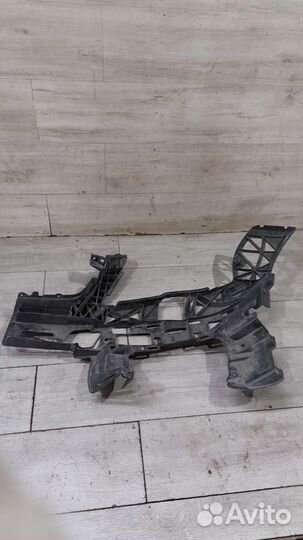 Каркас бампера передний правый Mercedes X 204 Glk