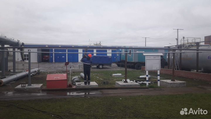 Слесарь сантехник