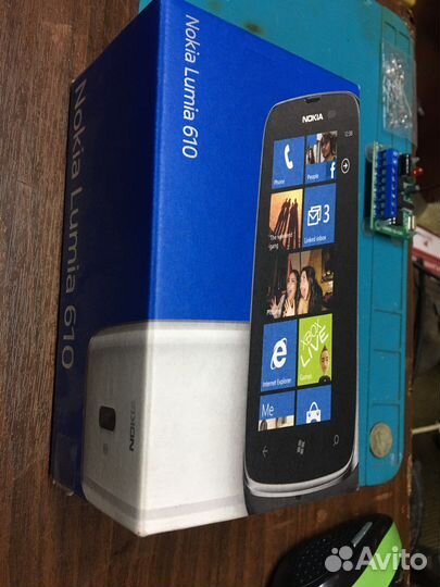 Телефон Nokia Lumia 610