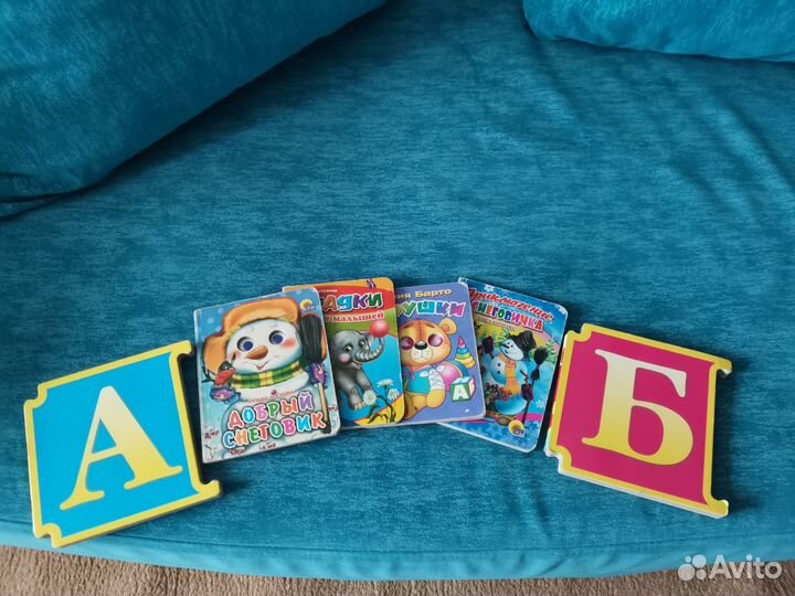 Детские книги музыкальные, книги пазлы и обычные