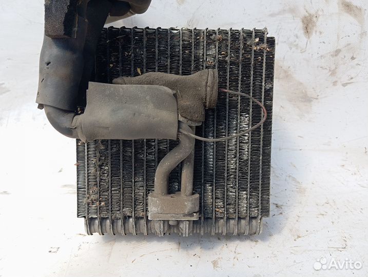 Радиатор кондиционера Mitsubishi Space Runner