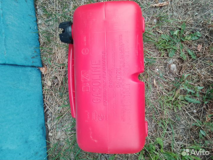 Продам бак для лодочного мотора Канада 25 литров