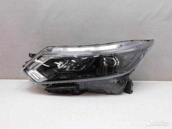 Фара левая Nissan Qashqai