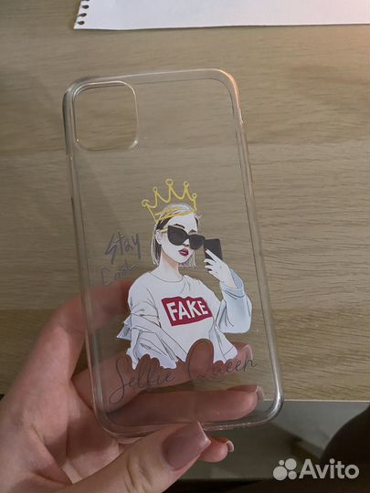 Чехол на iPhone 11