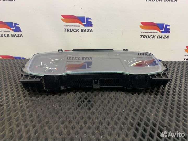 Панель приборов Renault T